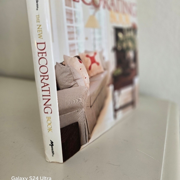 Collectible BHG Decorating Book - Picture 2 of 6